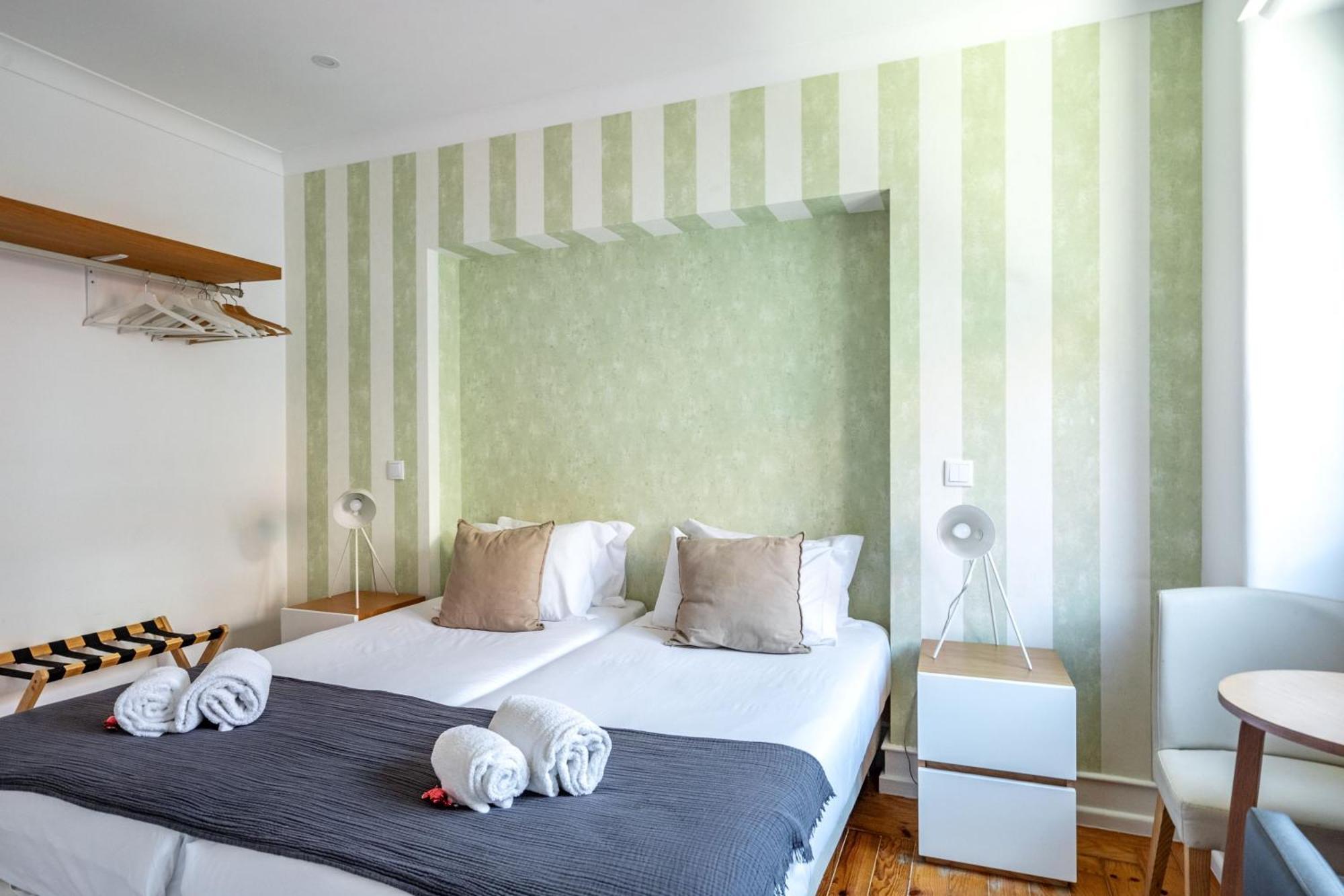 Cozy Avenida Guesthouse Lisbon Exterior photo